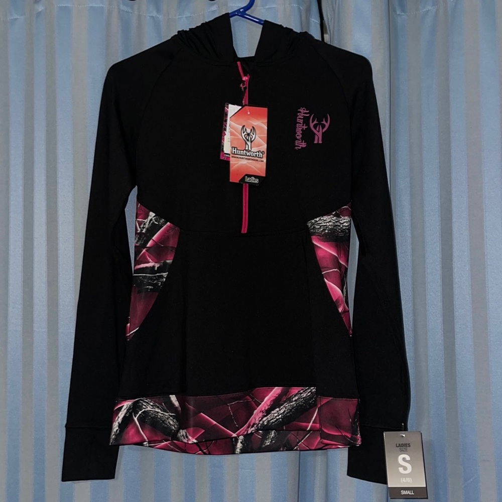 Women’s pink camp hunting quarter zip, Huntworth